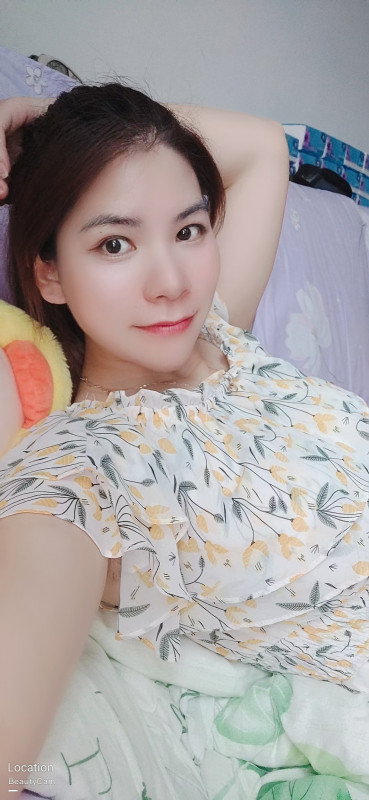 颜值服务都不错的妹子